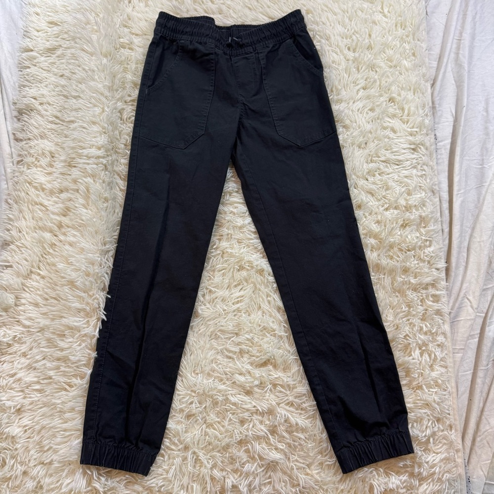 K53. Kids Art Class Black Jogger Pants (12)